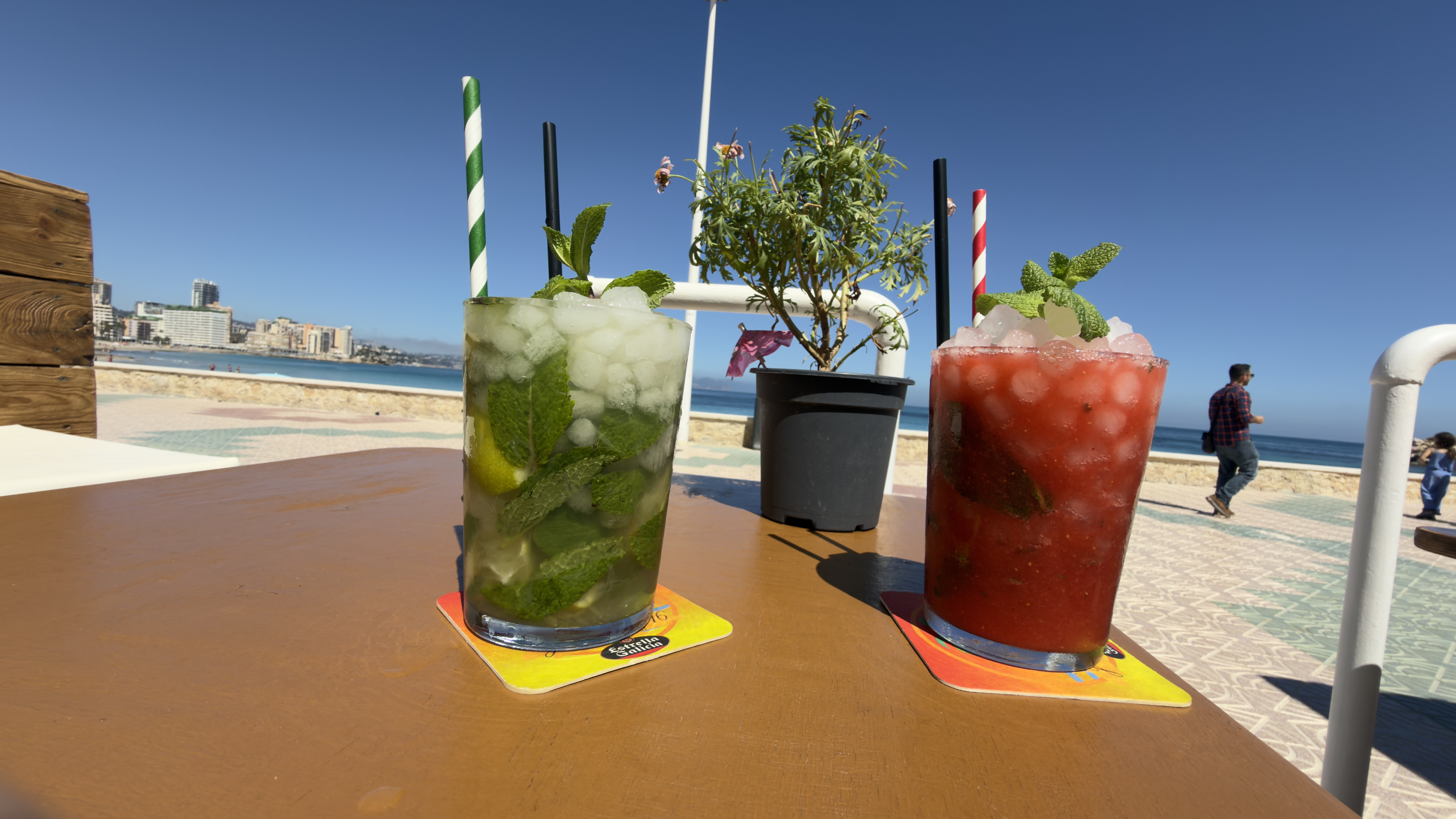 Sonne, Meer & zwei perfekte Drinks – Fossa Beach Vibes
